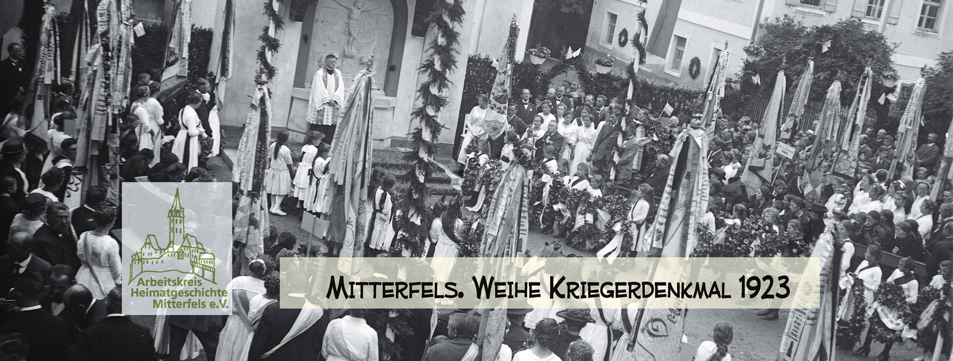 04_Startseite_6-Kriegerdenkmal---Weihe-1923.jpg