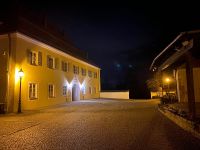 014_Rathaus_und_Burg_Mitterfels_bei_Nacht_al