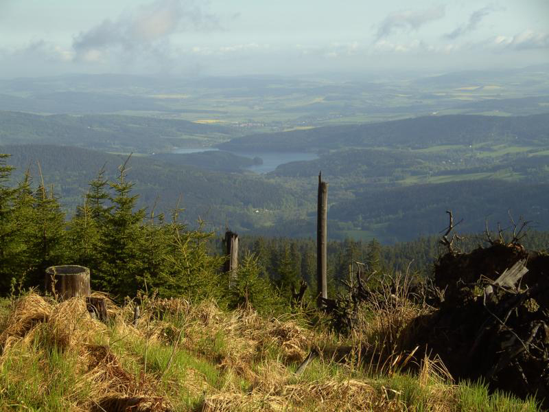 fruehling51 blick auf hamry und zum nyrsko stausee