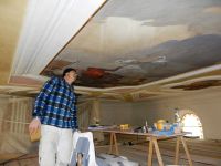 2018_03_28-075-Restaurator-unter-dem-Gemaelde-auf-Leinwand