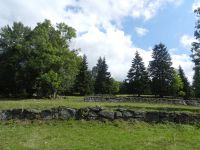 112_Terrassenlandschaft_des_einstigen_Dorfes_Oberlichtbuchet_im_Sumava_in_der_Naehe_der_Grenze_-_gegenueber_dem_bayerischen_Mitterfirmiansreut