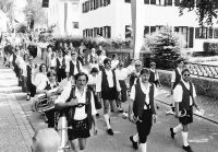 01_Die_Blaskapelle_marschierte_dem_Festzug_voran
