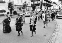 07_Die_koeniglich_priviligierte_Schuetzengesellschaft_trug_Hellebarden