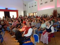 Spr2018_08_mit-dabei-eine-grosse-Zahl-von-Sympathisanten