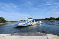 49_a_Die_Faehre_Mariaposching_verbindet_den_Norden_und_Sueden_des_Landkreises_-_nn_2022_07_20