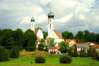 96_g_Haindlings_Kirchen_-_vorn_die_Marienkirche_-_hinten_die_Kreuzkirche-_hh_2022_09_01