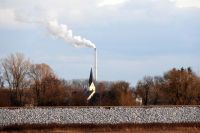 99_sd_Mariaposching_hinterm_Donaudamm_-_dahinter_im_Zoom_die_Plattlinger_Zuckerfabrik_-_nn_2022_12_27