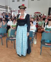 Sprachwurzel_2022_07_Die_strahlende_Sprachwurzel-Preistraegerin