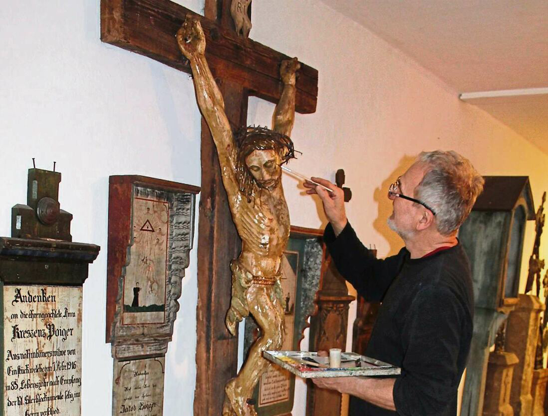 2023 04 06 Burgmuseum Restaurator Empl c