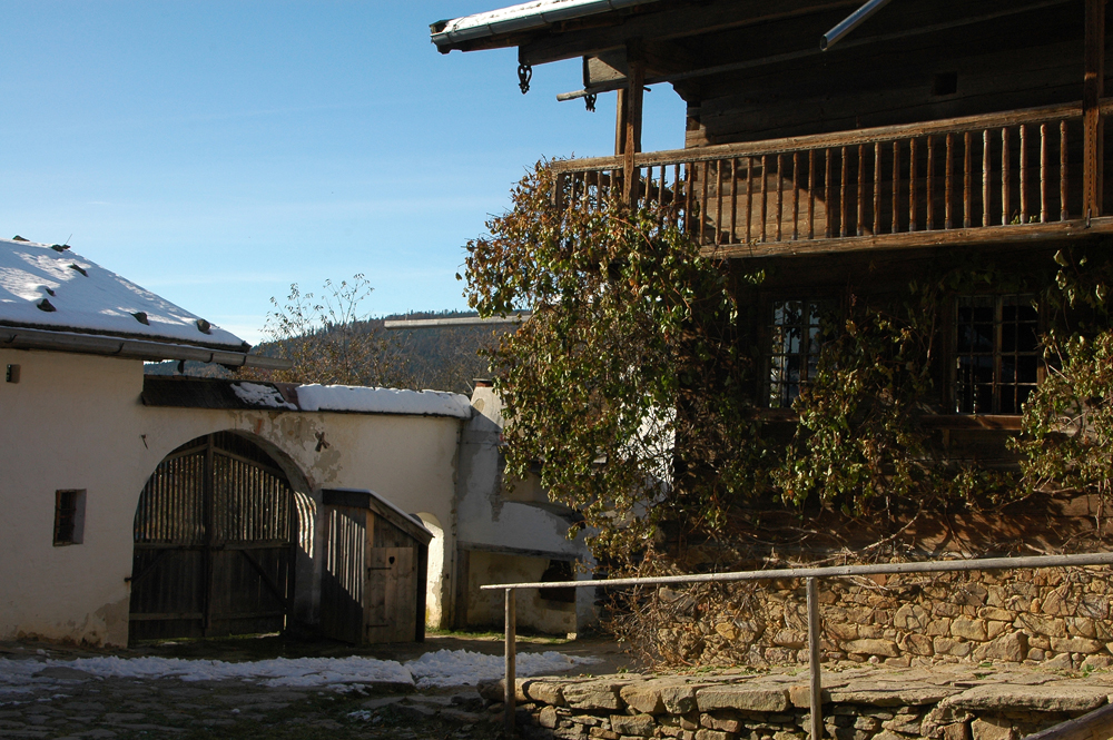 finsterau petzihof hofeinfahrt