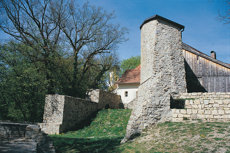 04 Burgen06 Zwinger