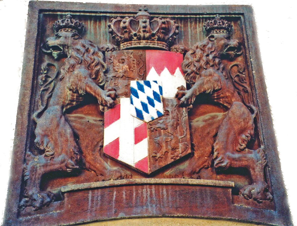 33 06 Wappen am Rentamt