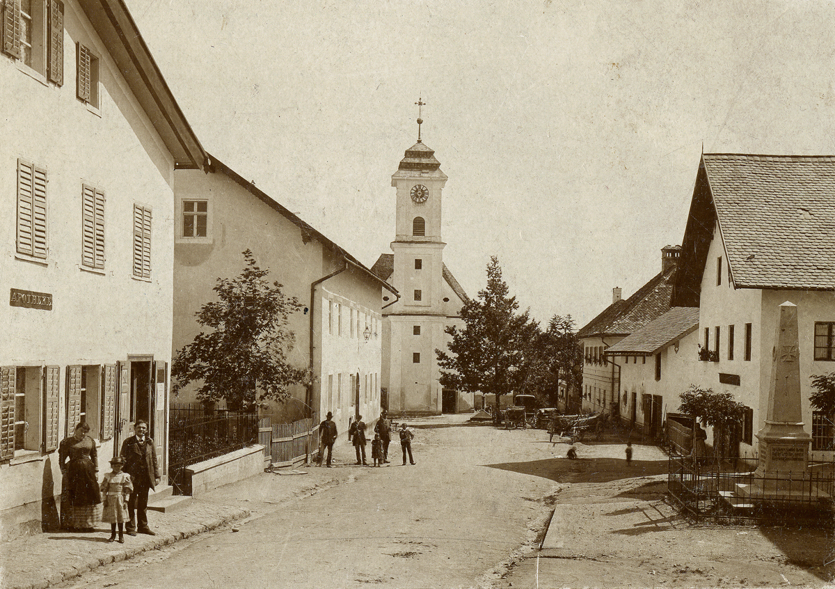 40 05 Marktplatz 1910 stolz