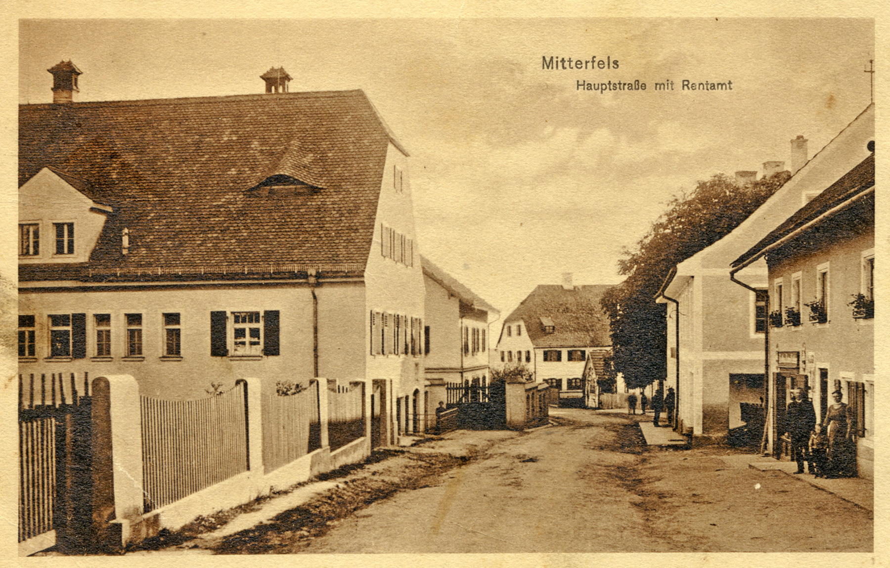 63 a 07 Mitterfels Hauptstrae mit Rentamt Finanzamt