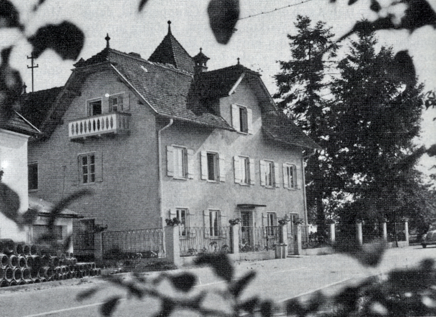 64 03 Englische Fraeulein Kindergarten