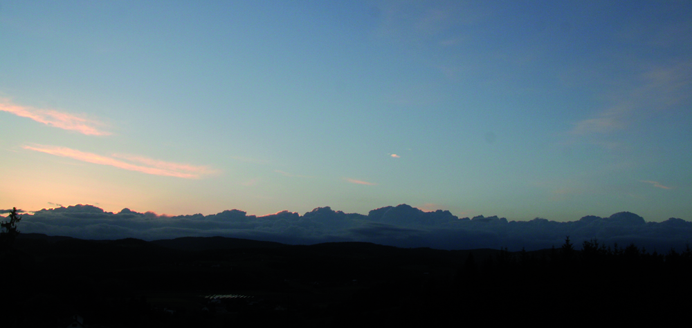 august14 gewitterfront am horizont