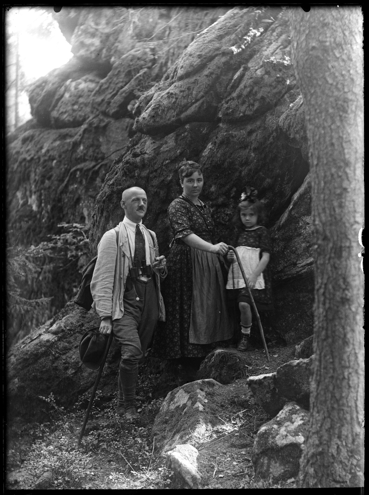 r05 wandern am teufelsfelsen 1920