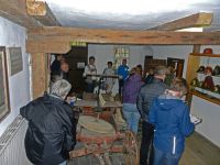 02_c_Herbert_Becker_bei_Station_2_-_Ehemaliges_Gefaengnis