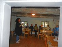 10_c_Aufwaermen_in_der_Stube_der_Station_10_-_Hien-Soelde_mit_Elisabeth_Vogl