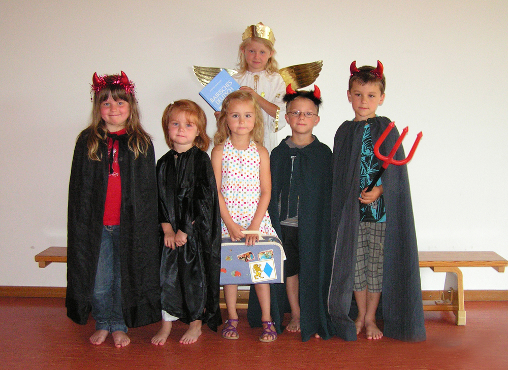 kindergartenkinder mit bairisch w