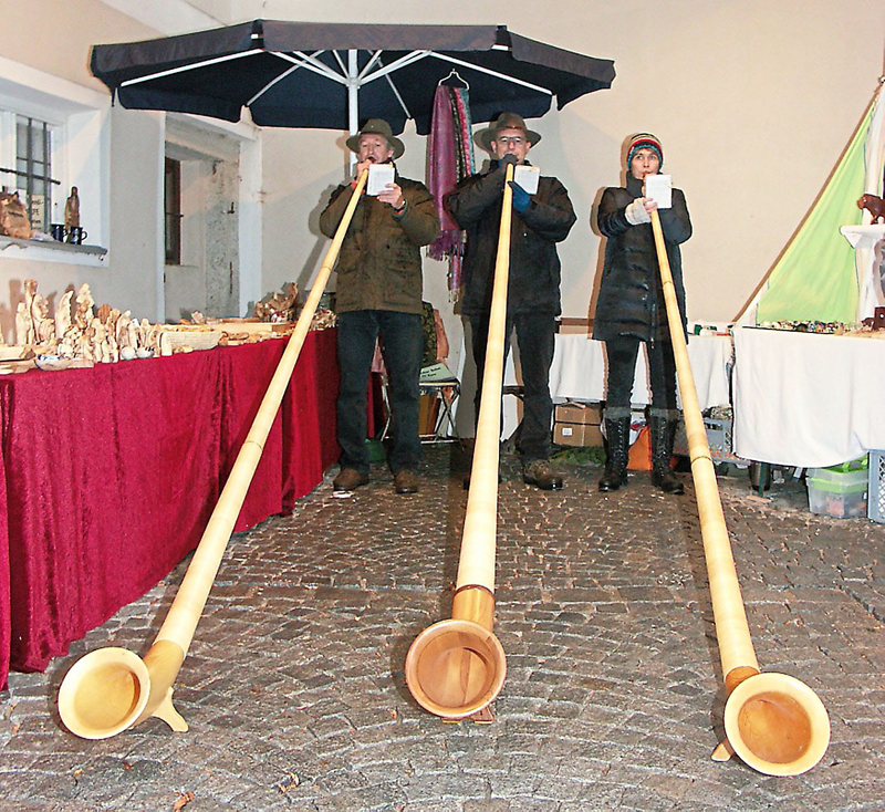 mitterfelser christkindlmarkt4 2015 017 bog ztg 00 021215