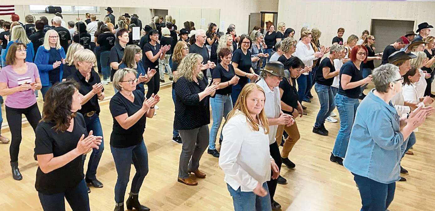 2025 05 01 Line Dance Abend