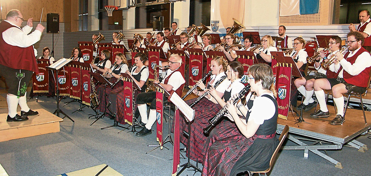 konzert1 016 bog ztg 00 140415 w