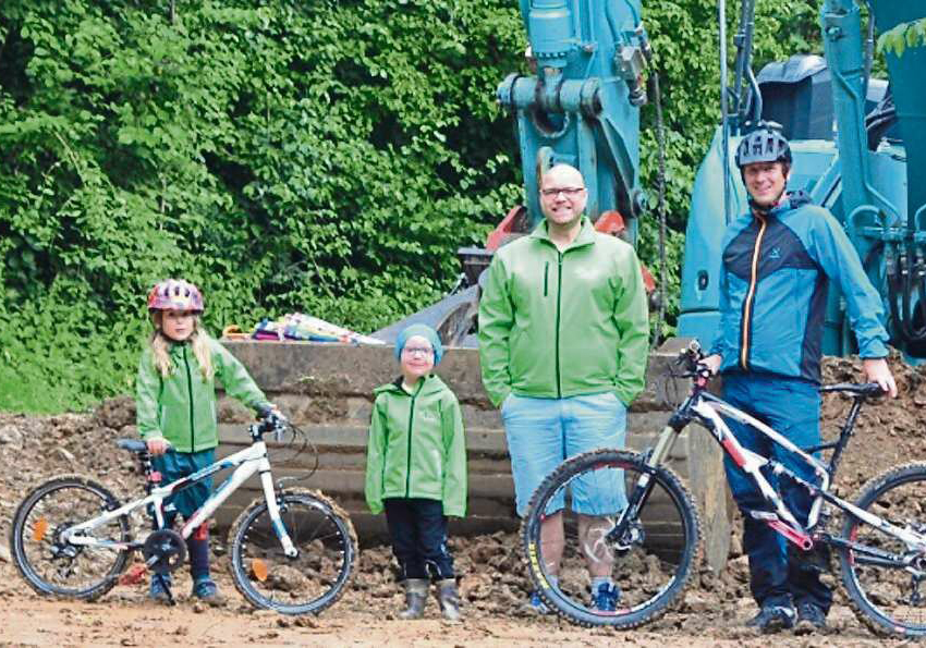 2021 10 08 Spende fuer Bike Park