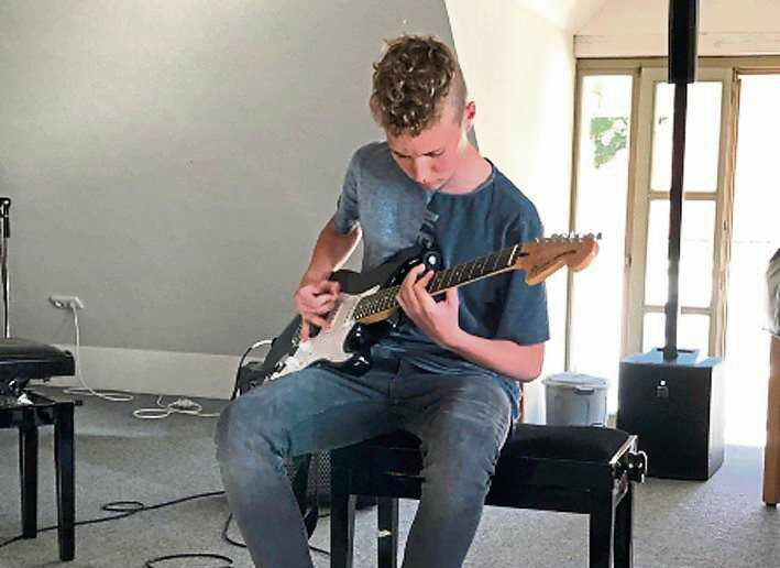 2022 06 04 Vorspielabend Gitarrenklasse
