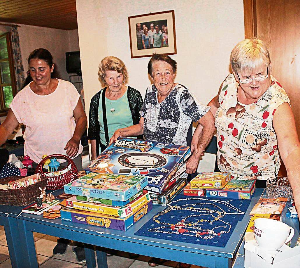 2022 07 26 AWO Gruppe Mitterfels Flohmarkt