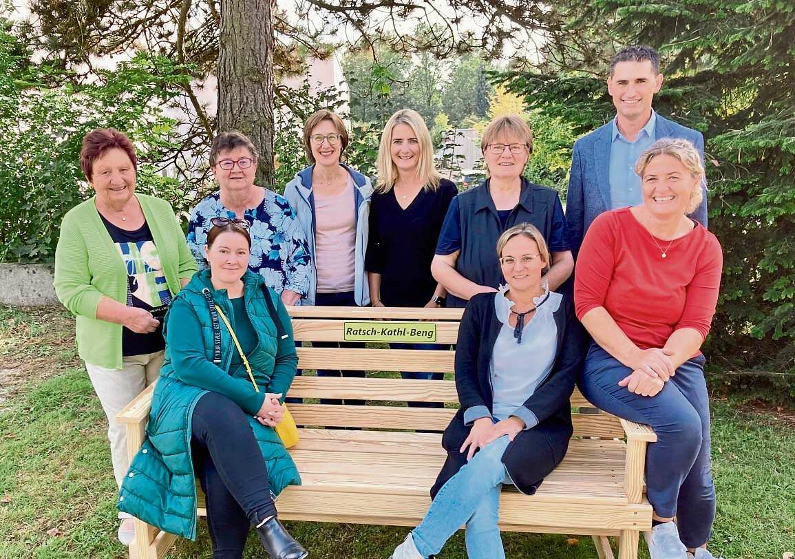 2023 10 12 Frauengr MITT spendet Bank