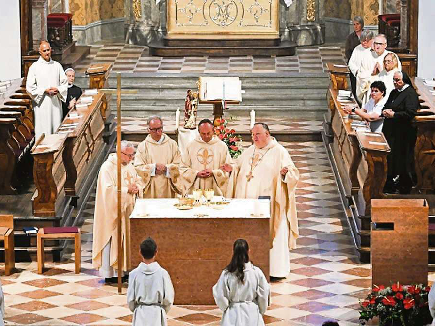 2026 06 09 P Mrtin 25 j Priesterjub c