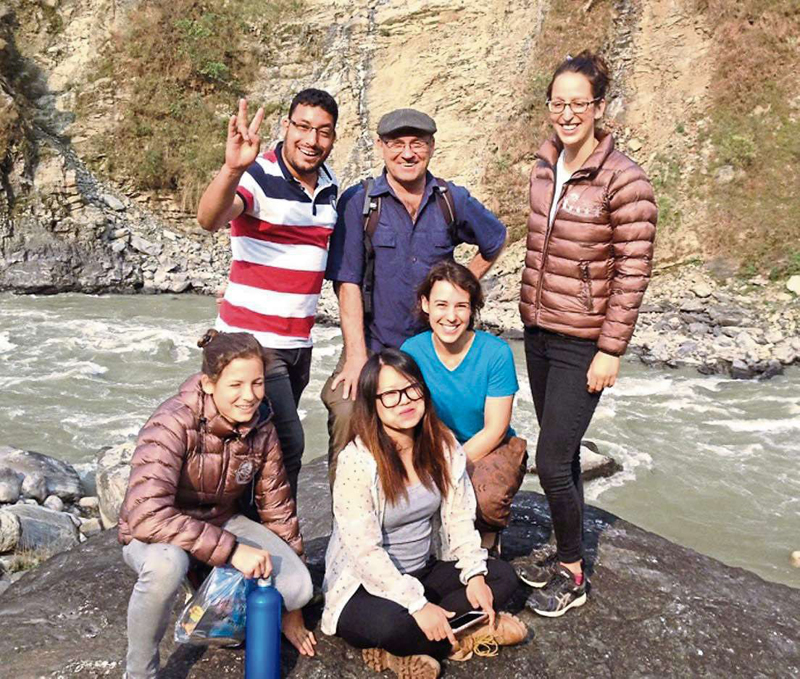 Nepalhilfe Bildung3