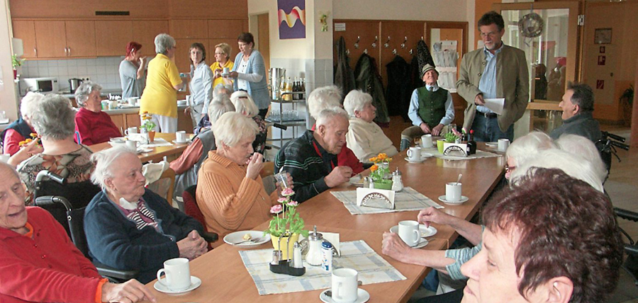 becker im seniorenzentrum 017 bog ztg 00 290416 w