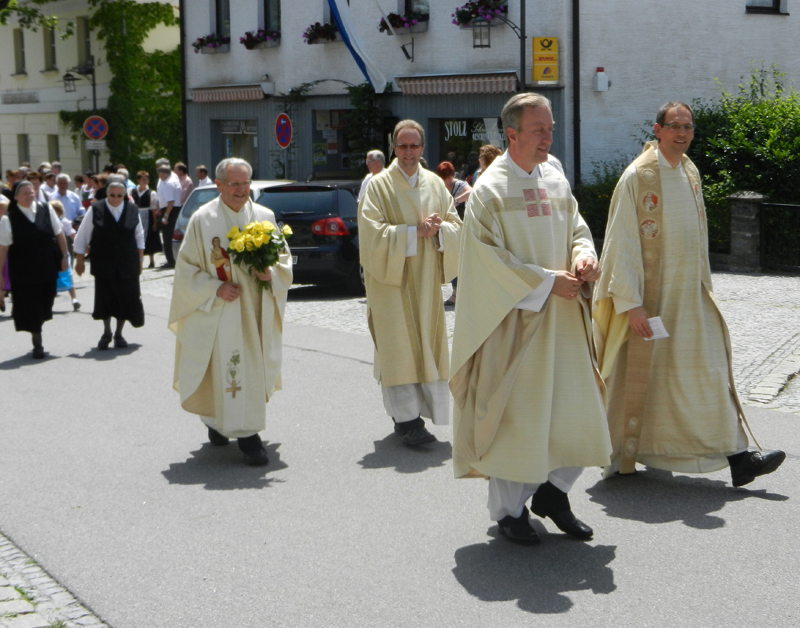 06_festzug_gold_prjub_w