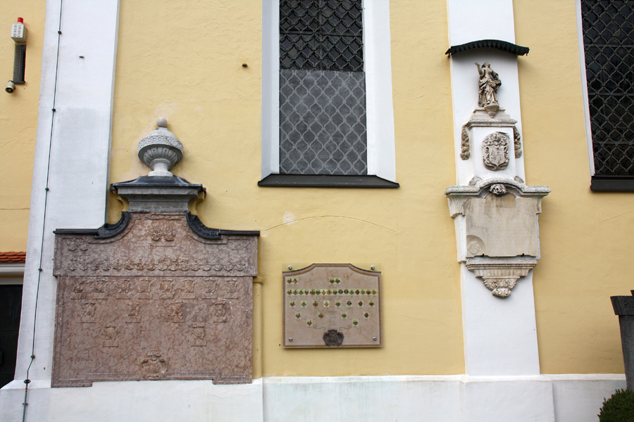 b7 img 2393
