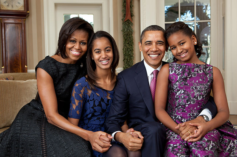 20 07 barack obama family portrait 2011