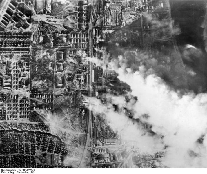 31 01 bundesarchiv bild 183-b22176 russland kampf um stalingrad luftangriff
