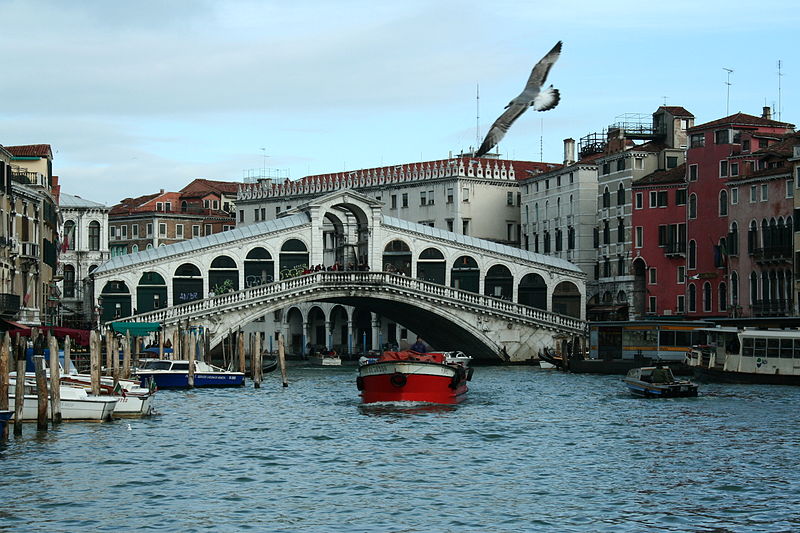 20 01 rialto bridge venice