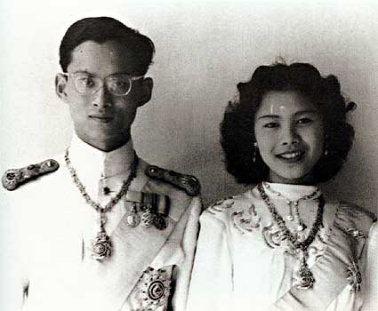 28 02 bhumbol and sirikit