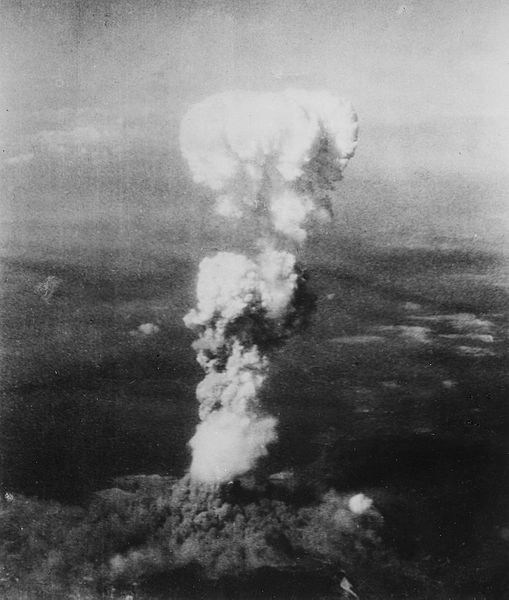 06 01 atomic cloud over hiroshima